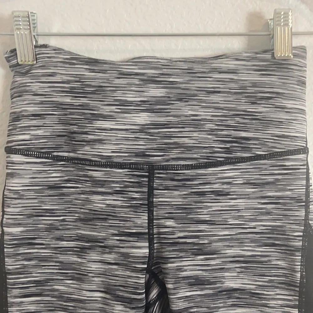 Z by Zella Black and gray leggings - Picture 6 of 11